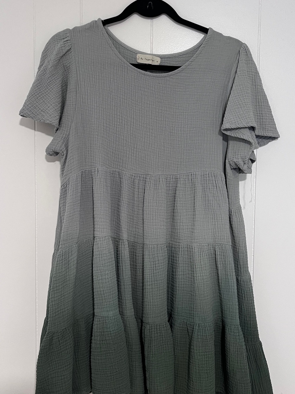 By Together Womens Gray Tiered Flutter-Sleeve Dress